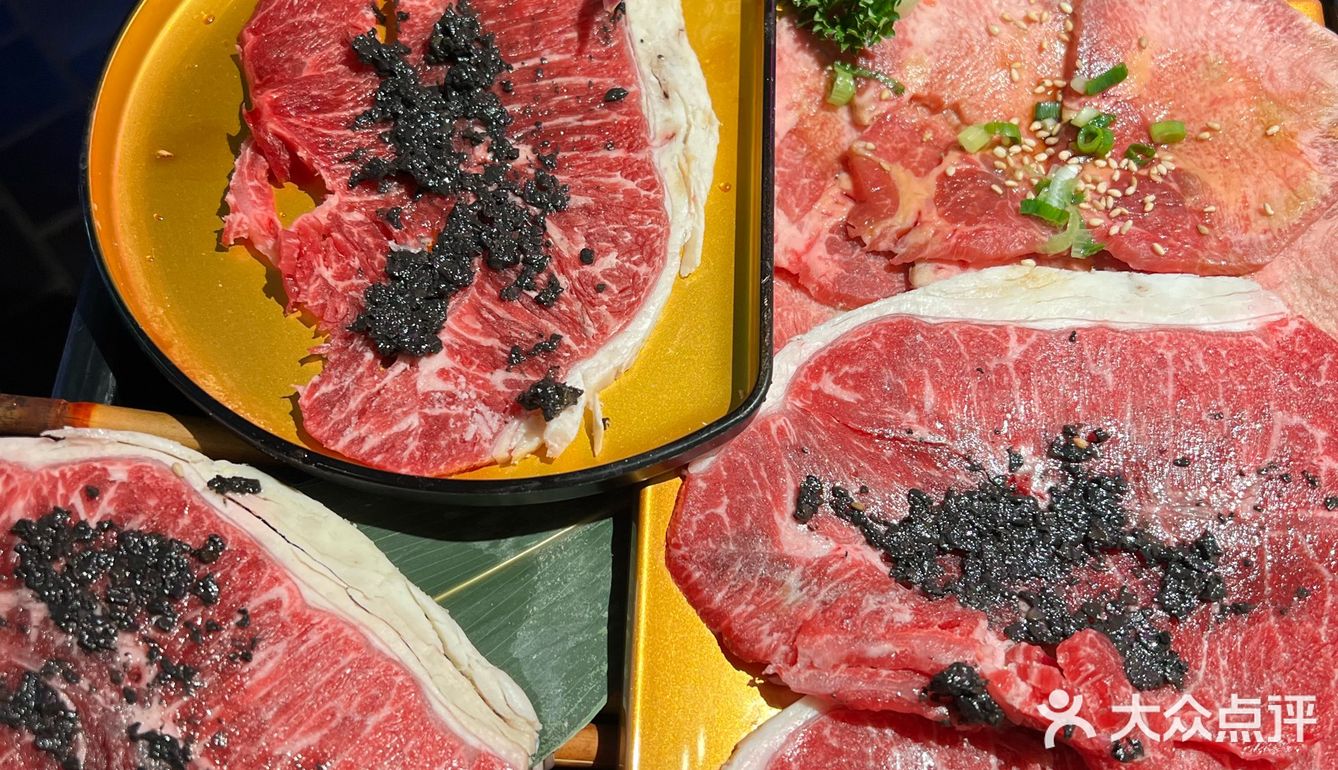 活鳗、生蚝、和牛…火炉火升级了