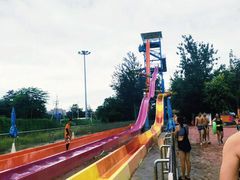 -欢乐水魔方水世界