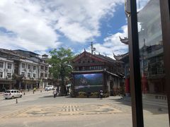 -隔壁老王·家常云南菜(花巷店)