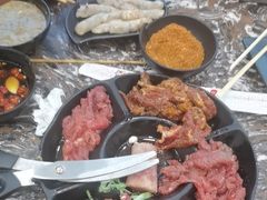 -啊美丽炭火烤肉(滑翔一店)
