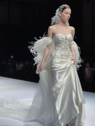 -Renee芮亦婚纱
