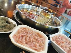 -九尺赵老四鲜鹅肠火锅