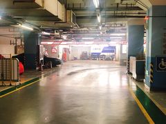 -环球港-停车场