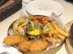 韩式炸物拼盘配柚子酱-周沫西餐厅(北京路广百百货店)