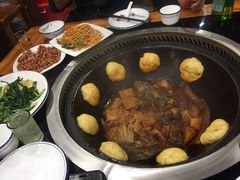 招牌铁锅炖-老东北大铁锅·烧烤·东北菜