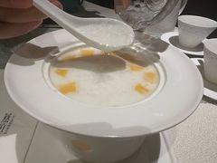 -燕庭·纯燕窝·甜品下午茶(南京西路店)