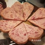 朋友推荐的，去了三次，这是集合了其中两次的图
