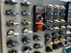 -SALOMON萨洛蒙(北京王府中环店)