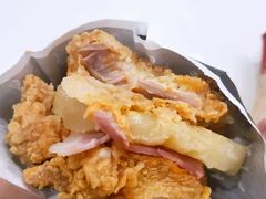 培根鸡腿重磅肉霸堡-肯德基(渔阳店)