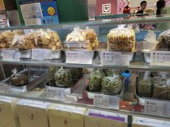 -上海哈尔滨食品厂(合生汇店)