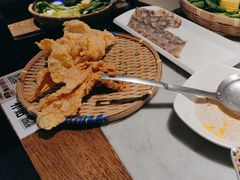 -尚尚仙·酸汤猪手·猪肚鸡火锅(华联万柳购物中心店)