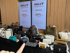 -广州周大福金融中心