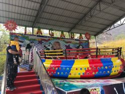-窦王岭景区游乐场