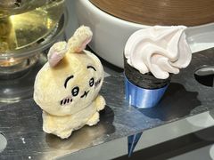 白桃乌龙冰淇淋-小大董·烤鸭(观景餐厅·南京西路店)