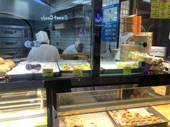 面包甜点陈列柜-鲍师傅糕点(国金街店)