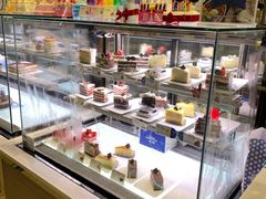面包甜点陈列柜-巴黎贝甜(国贸店)