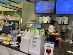 -奈雪的茶(亨特国际广场店)