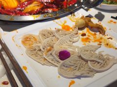 -茅草房·河畔园林火锅