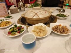 -天宜隆蘑菇宴火锅(石景山旗舰店)