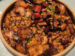 -老码头黑皮肘子锅包肉(赣水路店)