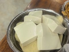-黄利砖万峰林布依特色酸笋牛肉馆