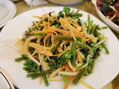 -鹤乡东北菜(崮山路店)