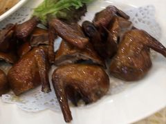 乳鸽-鹏城人家海鲜酒家·23年老字号(较场尾店)