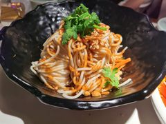 -韵秋荷(宝山龙湖天街店)