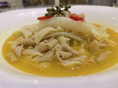 酸汤牛百叶-金米箩大酒店(五角场店)