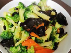 -爱月宝月嫂·育儿嫂(哈尔滨总店)