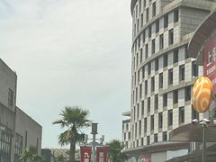-百联南桥购物中心