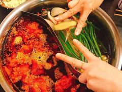 -岗上渣渣老火锅(两路口店)