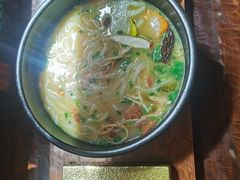 -银米·云南传统过桥米线(双廊黑金冠店)