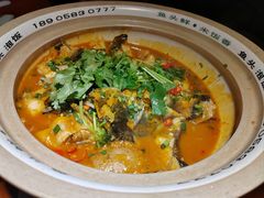 -魏铭鱼头捞饭(晋阳路店)