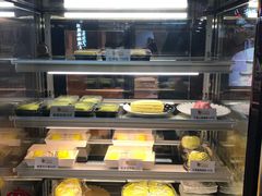 面包甜点陈列柜-糖糖屋•糖水•雪花冰店(时尚天河店)