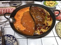 -旧街市鲜货老火锅(大光路店)