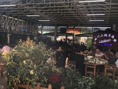 门面-四川小胡子海鲜(丁村万人海鲜广场店)