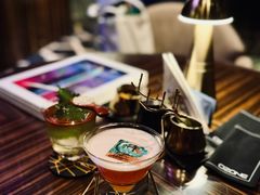 -OZONE 顶楼酒吧(香港丽思卡尔顿酒店)