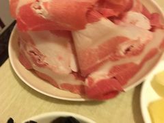 羊肉片-洞庭洲·防空洞火锅·烧烤·铜锅涮肉(新百广场店)