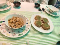 香茗绿茶饼-桂满陇·杭州小馆(巴黎春天浦建店)
