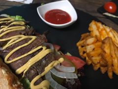 -HIGH FIVE哈福手工汉堡(桂林路店)