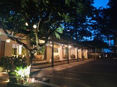 -喜洲吧·江畔老船厂·庭院餐厅(喜临院店)
