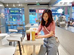 -沪上阿姨鲜果茶(世茂广场宽厚里店)