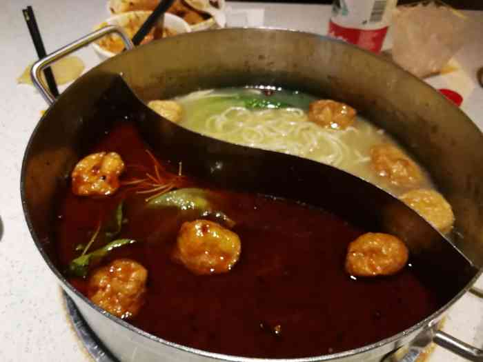 麻辣传奇(宝龙城市广场店)-"天冷了,吃火锅的季节,脑子第一印象就是麻