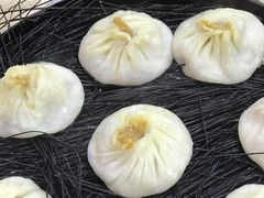 蟹黄汤包-四季美汤包(户部巷店)
