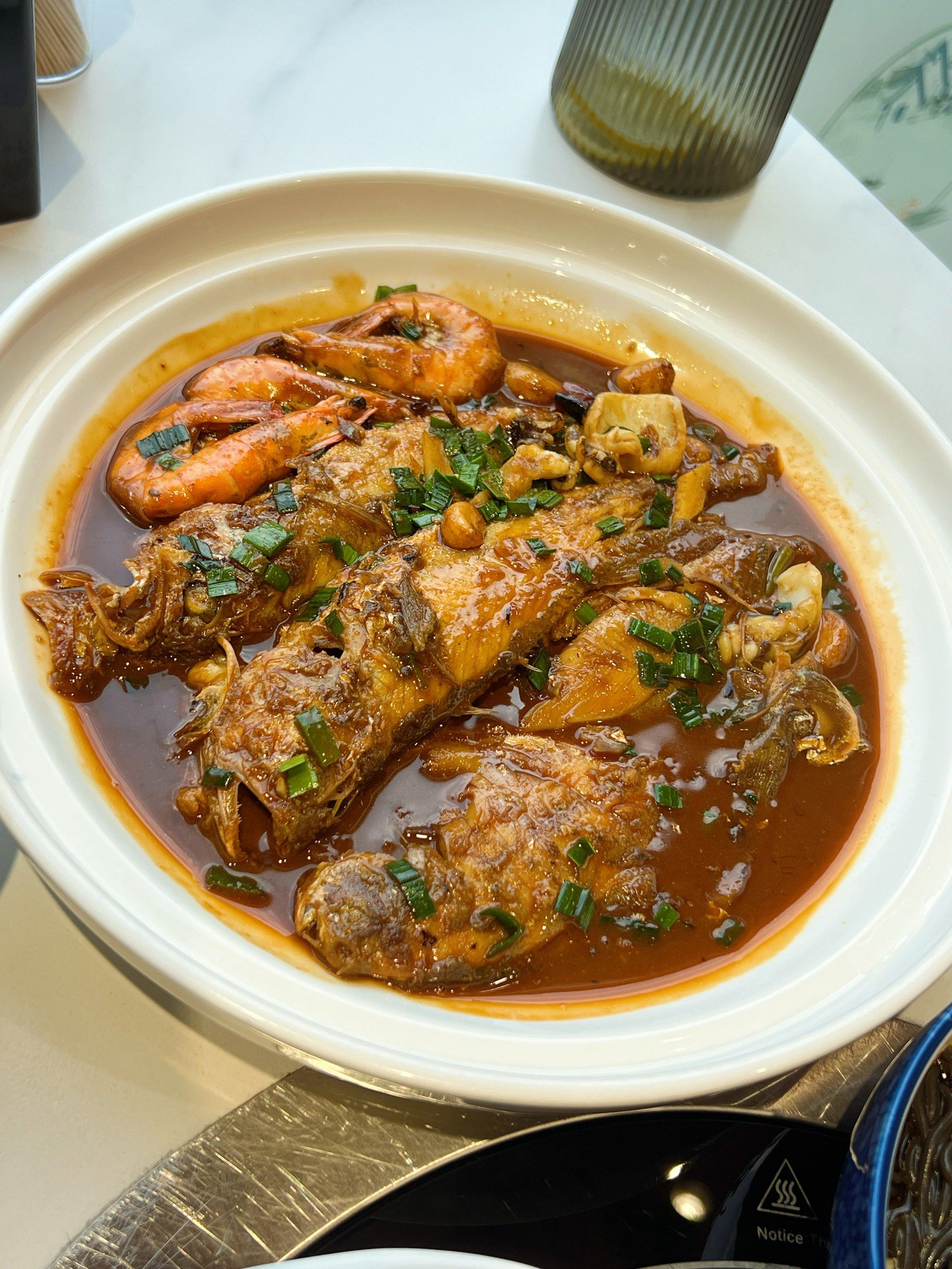 家烧杂鱼好下饭啊,里面居然还有小墨鱼