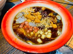 -爆炸头阿姨小四川正宗川味小吃(无任何分店)