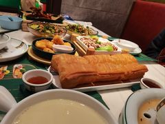 -悦得闲广式点心茶楼(蓝鲸世界店)