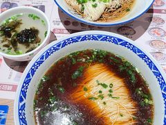 红汤银丝面-新万鑫银丝面·非遗无锡味(惠山古镇店)