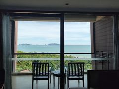 -三亚湾海居铂尔曼度假酒店